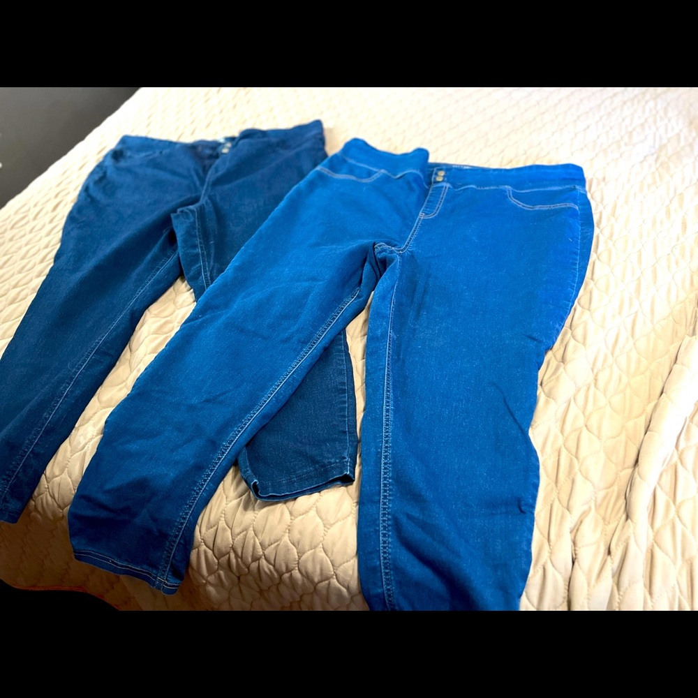 2pair Terra and Sky jeggings.